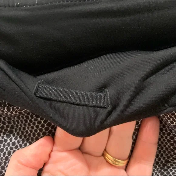 Lululemon Speed Short Florence Speed Short White Black / Black Size 6 - Picture 7 of 8